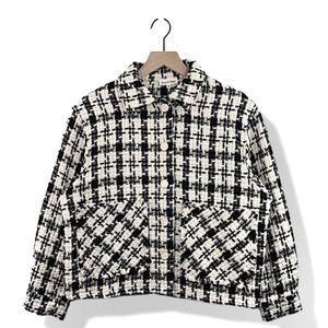 Tweed jacket with big pockets